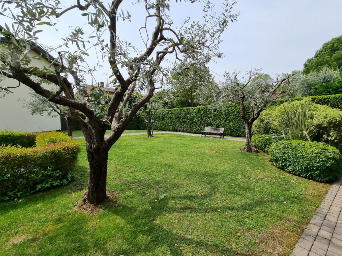 Le Terrazze Sul Lago Hotel & Residence Padenghe sul Garda Luaran gambar