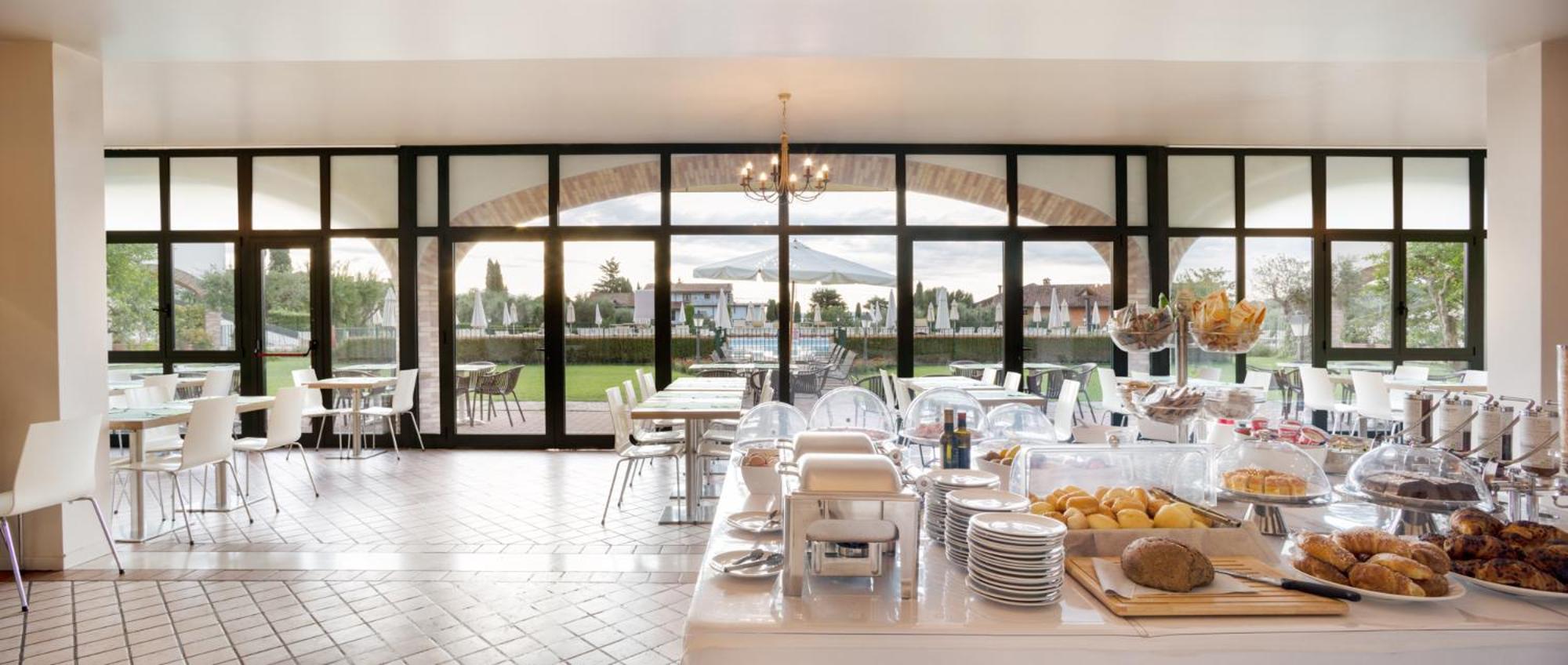 Le Terrazze Sul Lago Hotel & Residence Padenghe sul Garda Luaran gambar