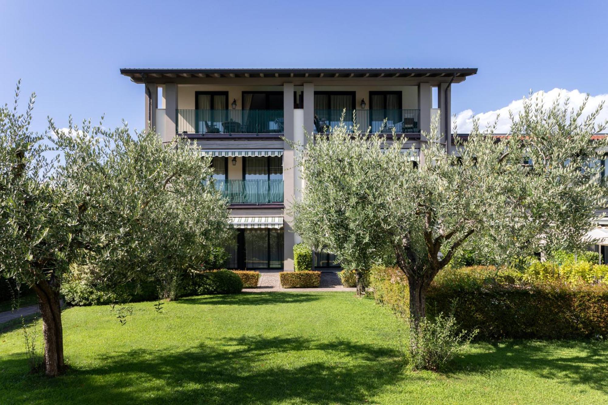 Le Terrazze Sul Lago Hotel & Residence Padenghe sul Garda Luaran gambar