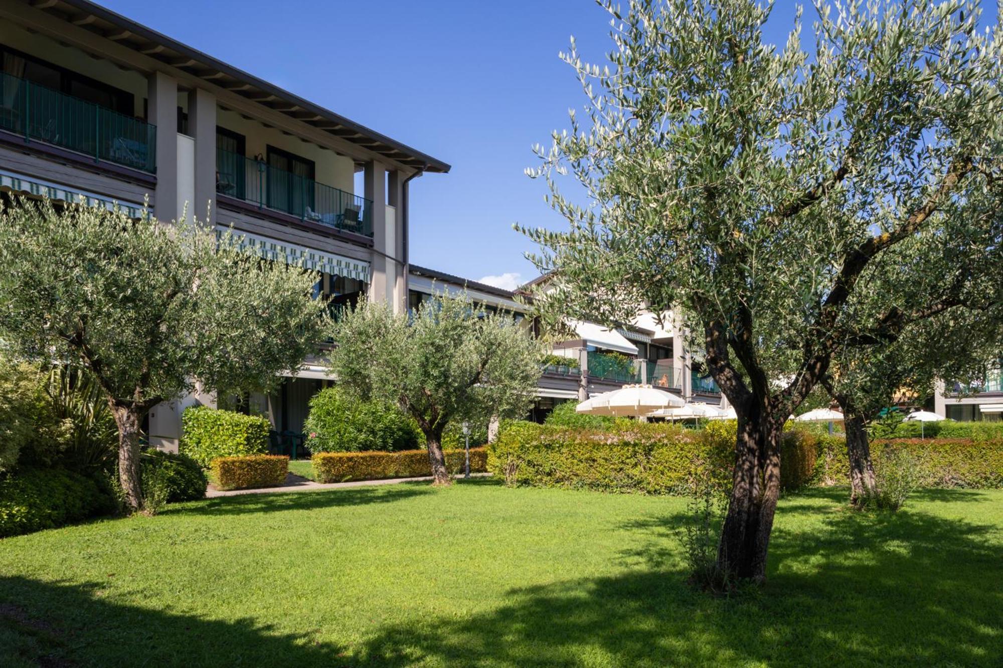 Le Terrazze Sul Lago Hotel & Residence Padenghe sul Garda Luaran gambar